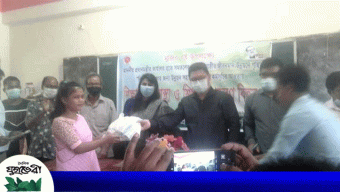 বাহুবলে শিক্ষার্থীদের মাঝে প্রধানমন্ত্রীর উপহার শিক্ষা বৃত্তি উপকরণ বিতরণ