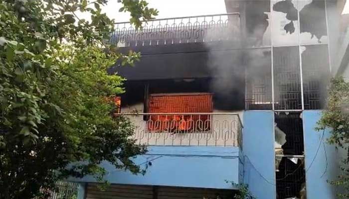 ছাত্রদল নেতার বাসায় হামলা অগ্নিসংযোগ