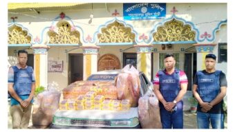 কমলগঞ্জে প্রাইভেট কারসহ ভারতীয় নাসির বিড়ি আটক
