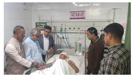 আহত পুলিশ সদস্যদের দেখতে ওসমানী হাসপাতালে প্রতিমন্ত্রী শফিক চৌধুরী
