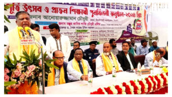 সরকার শিক্ষায় মেগা প্রকল্পের মাধ্যমে কাজ করে যাচ্ছে: মেয়র আনোয়ারুজ্জামান