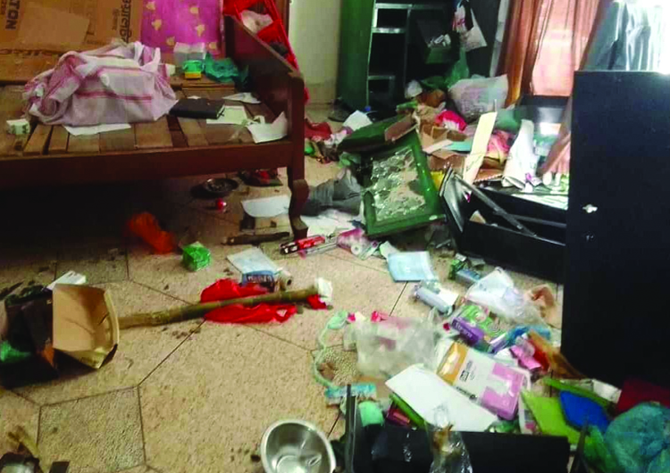 কানাইঘাটে প্রবাসী যুবদল নেতার বাড়ীতে দুর্বৃত্তদের হামলা-ভাঙচুর