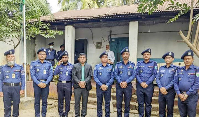 কুরমাঘাট ইমিগ্রেশন চেকপোস্ট পরিদর্শনে সিলেটের ডিআইজি