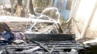 কমলগঞ্জে আ*গু*নে বসতবাড়ি ভস্মিভুত, ৩ লাখ টাকা ক্ষতি