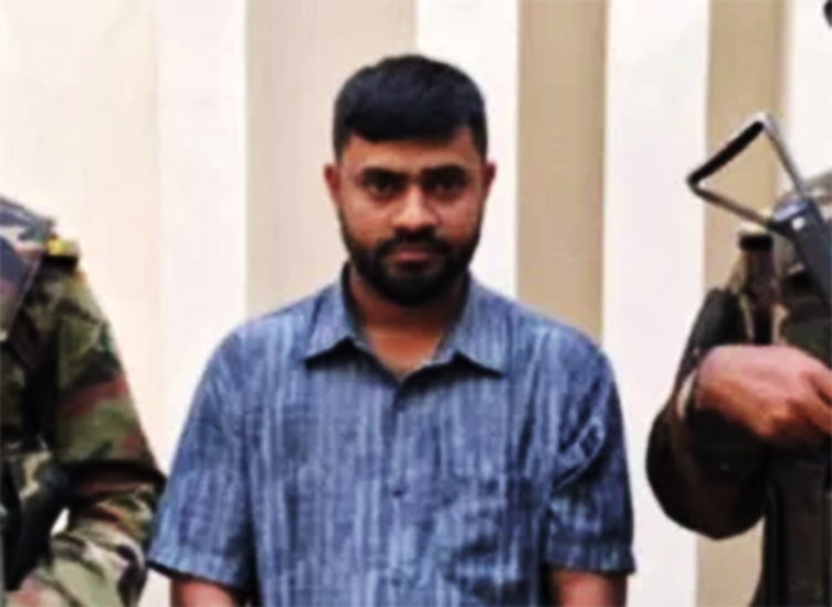 সিলেটের ছাত্রলীগ নেতা ও ভূমি কর্মকর্তা রাসেল সেনাবাহিনীর জালে